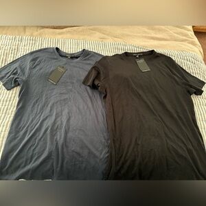 NWT x2 Robert Barakett Barakett Tees M